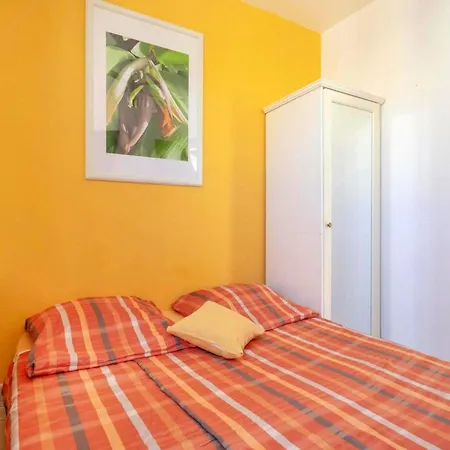 Casa Golfin - Colorful House With Large Terrace In The Sunny South Дом отдыха *
