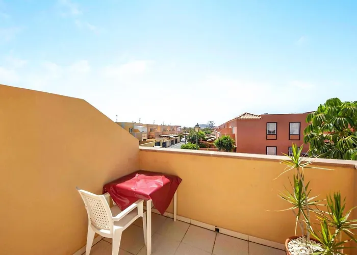 度假居 Casa Golfin - Colorful House With Large Terrace In The Sunny South 阿罗纳