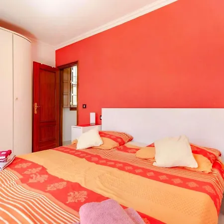Σπίτι διακοπών Casa Golfin - Colorful House With Large Terrace In The Sunny South *