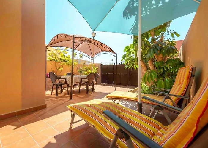 Casa Golfin - Colorful House With Large Terrace In The Sunny South 아로나