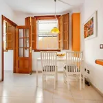 בית נופש Casa Golfin - Colorful House With Large Terrace In The Sunny South